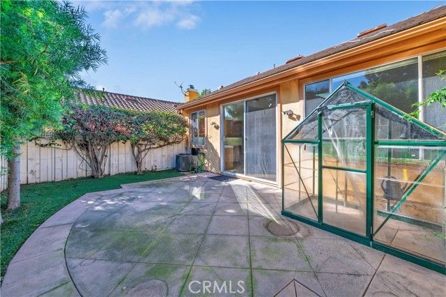 12 La Ronda, Irvine, CA 92606