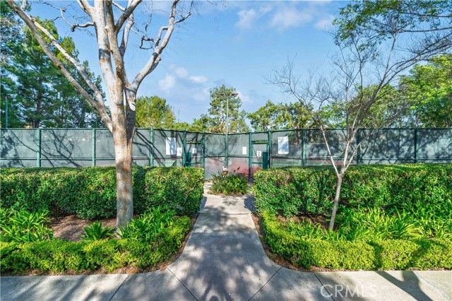 12 La Ronda, Irvine, CA 92606