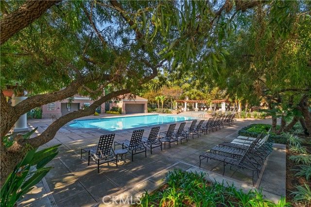 12 La Ronda, Irvine, CA 92606