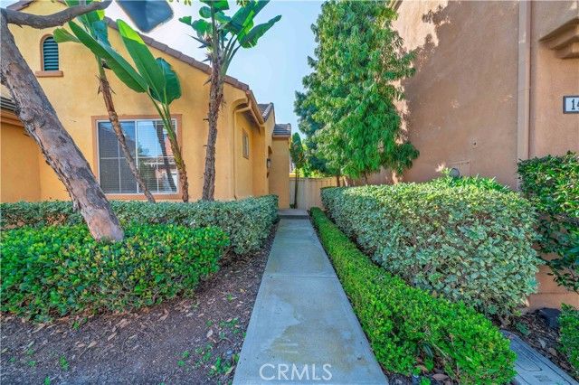 12 La Ronda, Irvine, CA 92606