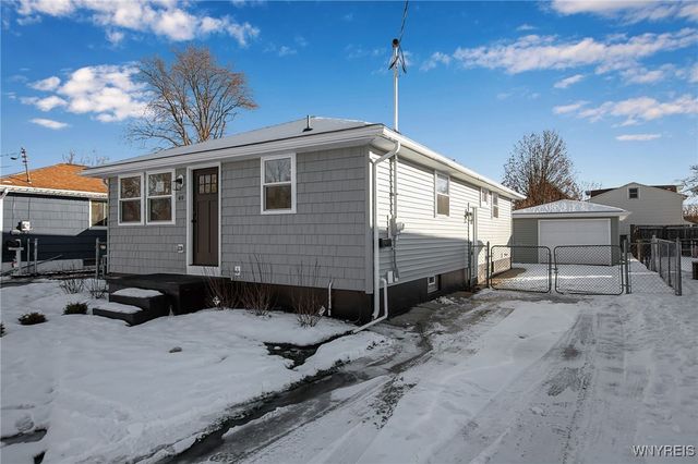 49 Mann Street, Cheektowaga, NY 14206
