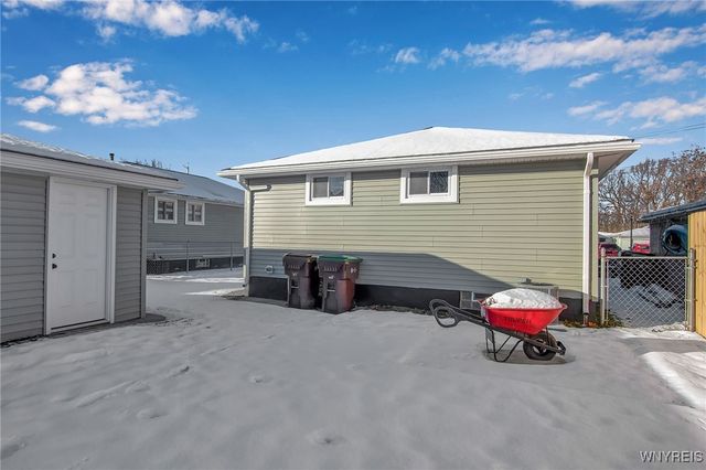 49 Mann Street, Cheektowaga, NY 14206