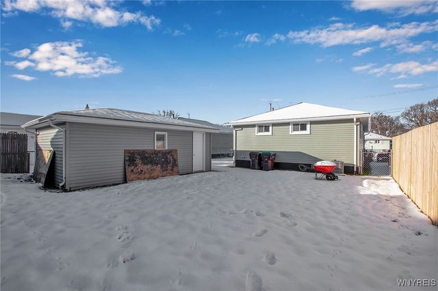 49 Mann Street, Cheektowaga, NY 14206