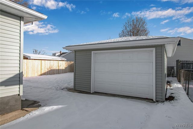 49 Mann Street, Cheektowaga, NY 14206