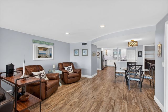 3040 Lake Shore Drive, Riviera Beach, FL 33404