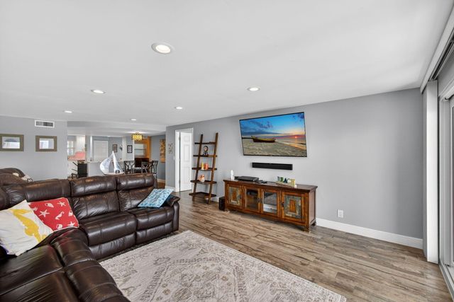 3040 Lake Shore Drive, Riviera Beach, FL 33404