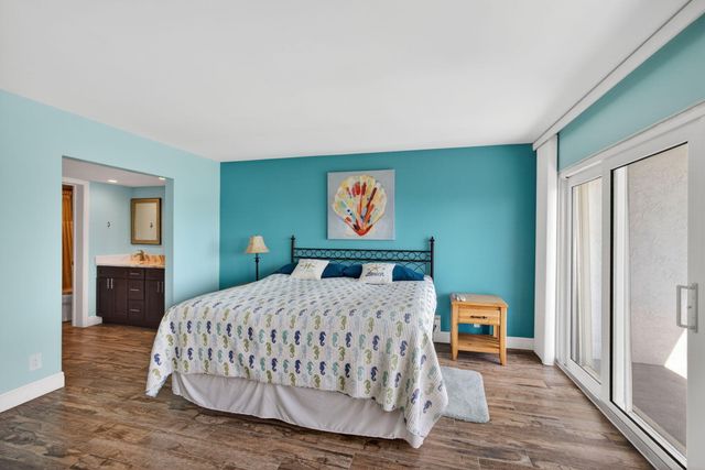 3040 Lake Shore Drive, Riviera Beach, FL 33404