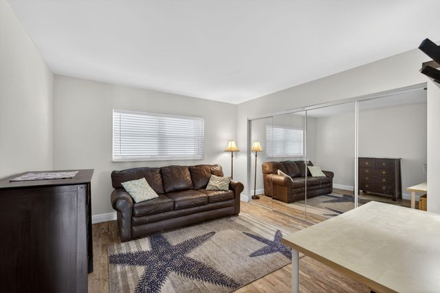 3040 Lake Shore Drive, Riviera Beach, FL 33404