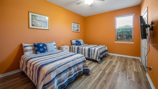 7351 SPRING MOUNTAIN LANE, Yalaha, FL 34797