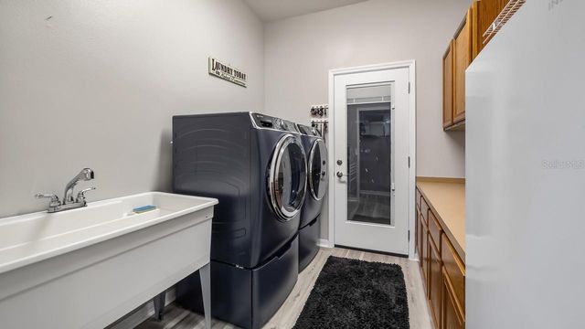 7351 SPRING MOUNTAIN LANE, Yalaha, FL 34797