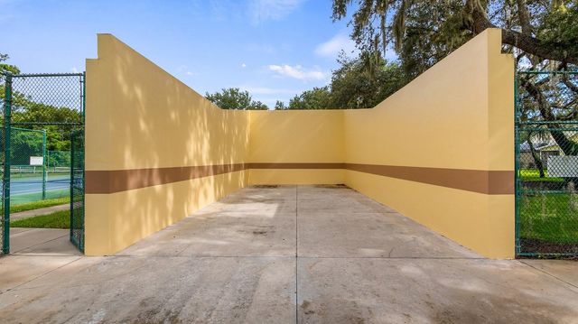 7351 SPRING MOUNTAIN LANE, Yalaha, FL 34797