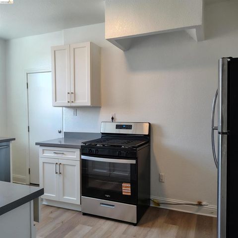 2684 73rd Avenue, Oakland, CA 94605