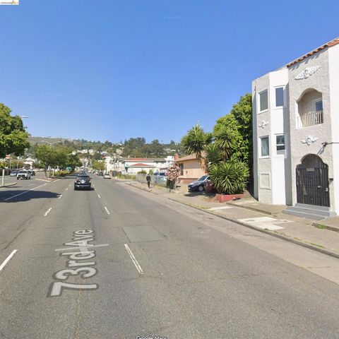 2684 73rd Avenue, Oakland, CA 94605