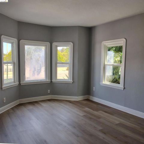 2684 73rd Avenue, Oakland, CA 94605
