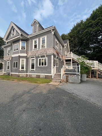 30 Fairmount Ave 1, Weymouth, MA 02189