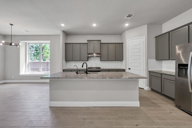 10057 Red Beadtree Place, Conroe, TX 77385