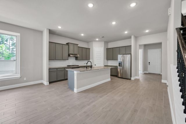 10057 Red Beadtree Place, Conroe, TX 77385