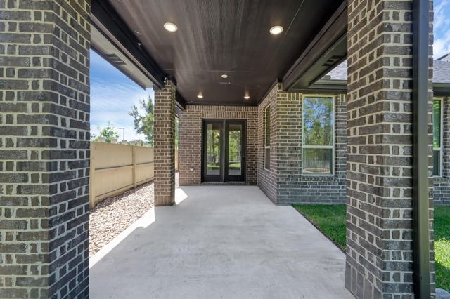 10057 Red Beadtree Place, Conroe, TX 77385