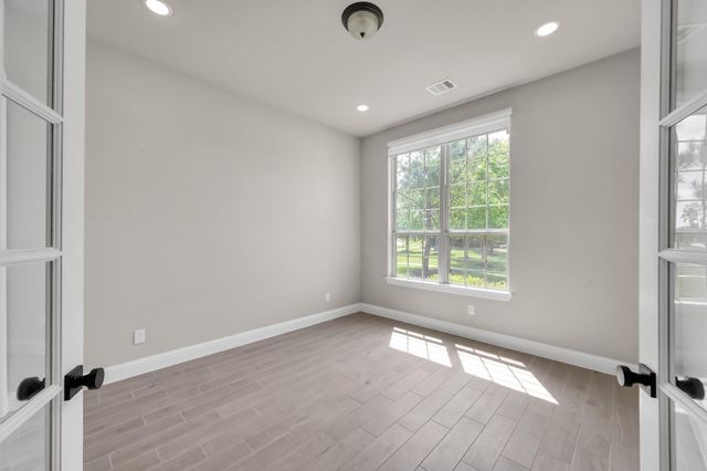 10057 Red Beadtree Place, Conroe, TX 77385