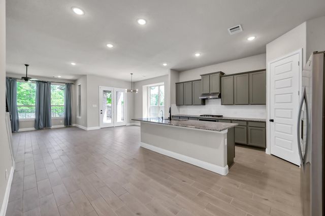 10057 Red Beadtree Place, Conroe, TX 77385