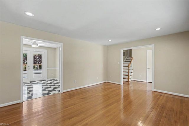 97 Glade RD, Newport News, VA 23606