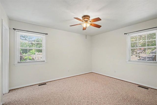 97 Glade RD, Newport News, VA 23606