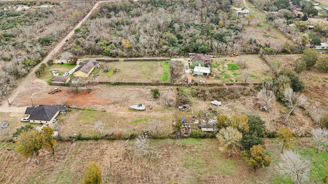 19322 S Post Oak Boulevard, Fresno, TX 77545