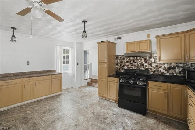 7454 Diven ST, Norfolk, VA 23505