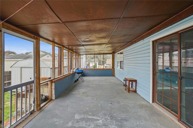 7454 Diven ST, Norfolk, VA 23505