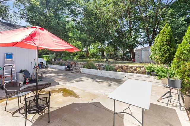 5010 Harmony Drive, Kansas City, KS 66106