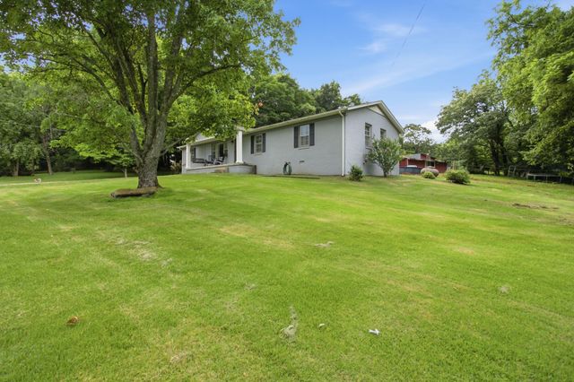 2040 Glencoe Rd, Culleoka, TN 38451