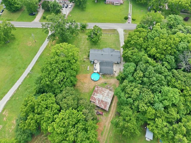 2040 Glencoe Rd, Culleoka, TN 38451