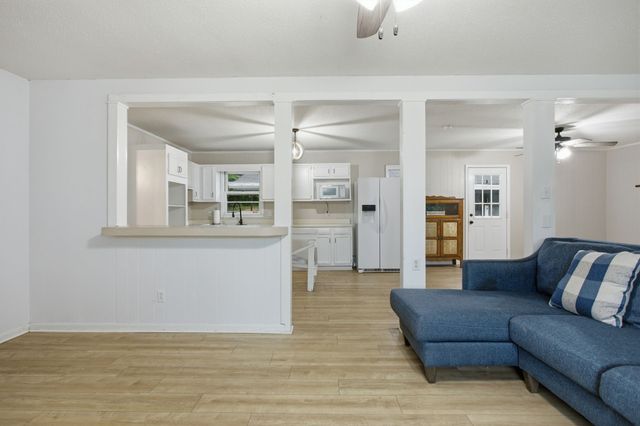2040 Glencoe Rd, Culleoka, TN 38451