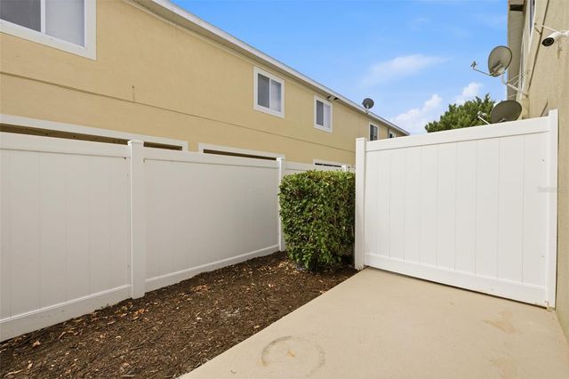 8545 TRAIL WIND DRIVE, Tampa, FL 33647