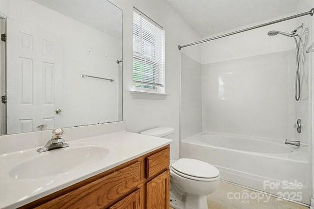 704 Pawley Drive, Charlotte, NC 28214