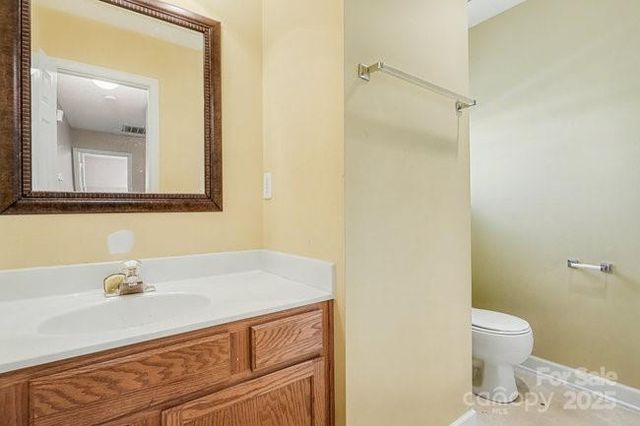 704 Pawley Drive, Charlotte, NC 28214