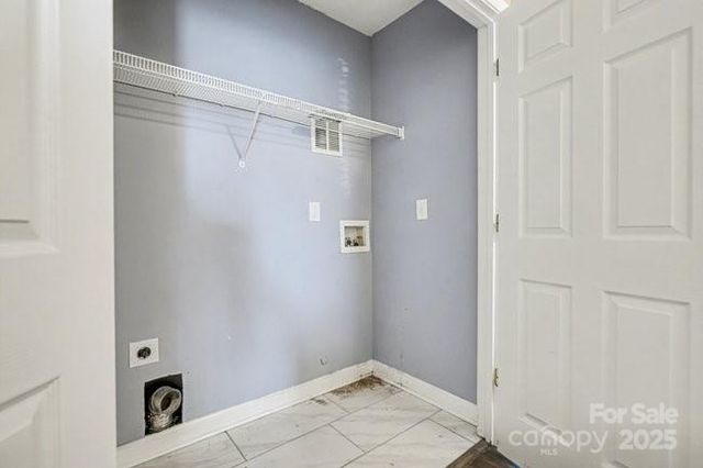 704 Pawley Drive, Charlotte, NC 28214