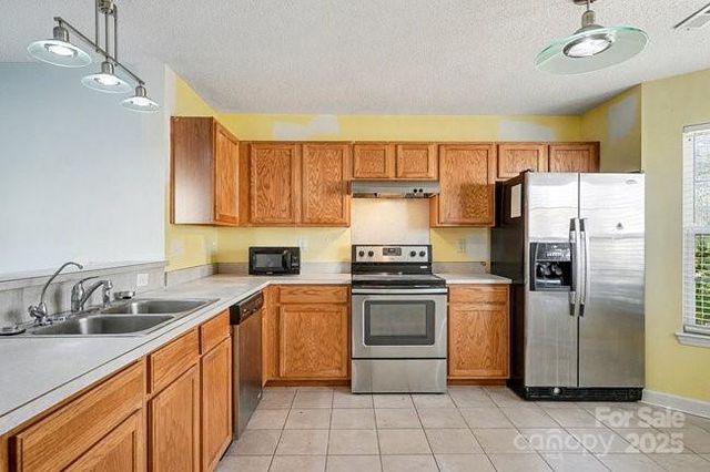 704 Pawley Drive, Charlotte, NC 28214