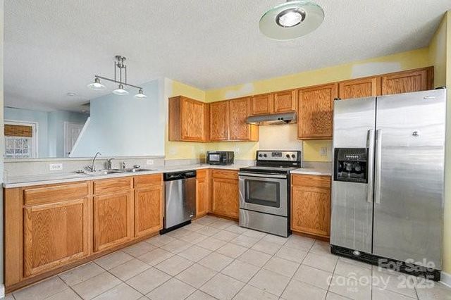 704 Pawley Drive, Charlotte, NC 28214