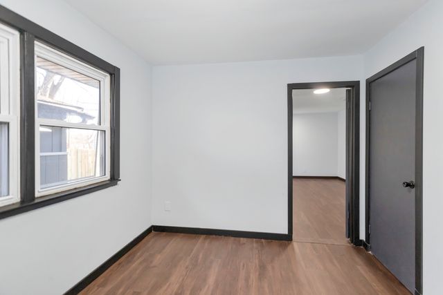 117 Arthur Avenue, South Elgin, IL 60177