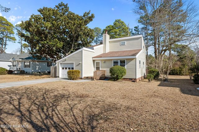 1208 Caracara Drive, New Bern, NC 28560