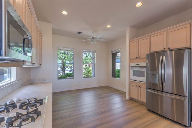 2000 High Mesa Drive, Henderson, NV 89012