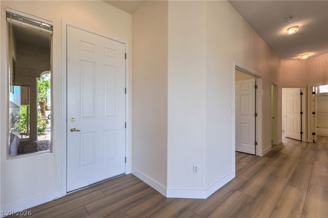 2000 High Mesa Drive, Henderson, NV 89012