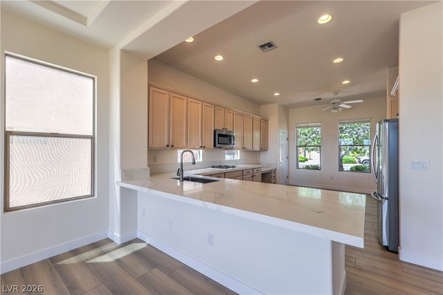 2000 High Mesa Drive, Henderson, NV 89012