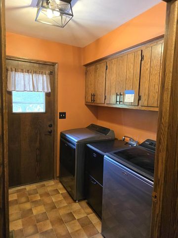 W367S9700 Charnwood LANE, Eagle, WI 53119