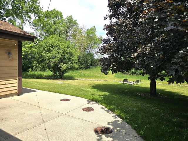 W367S9700 Charnwood LANE, Eagle, WI 53119