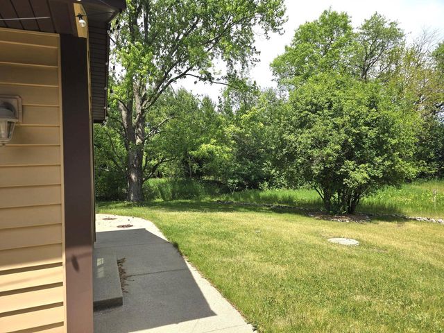W367S9700 Charnwood LANE, Eagle, WI 53119