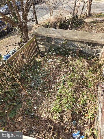 933 KEYSTONE ROAD, Chester, PA 19013