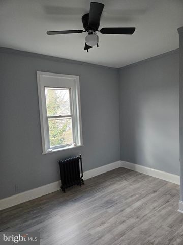 933 KEYSTONE ROAD, Chester, PA 19013