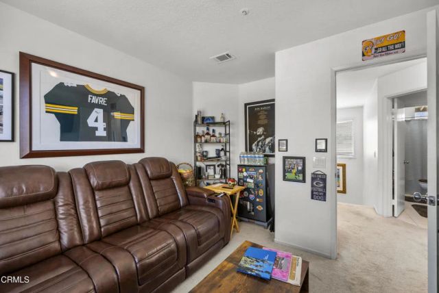 1522 Carnation Avenue, Ventura, CA 93004